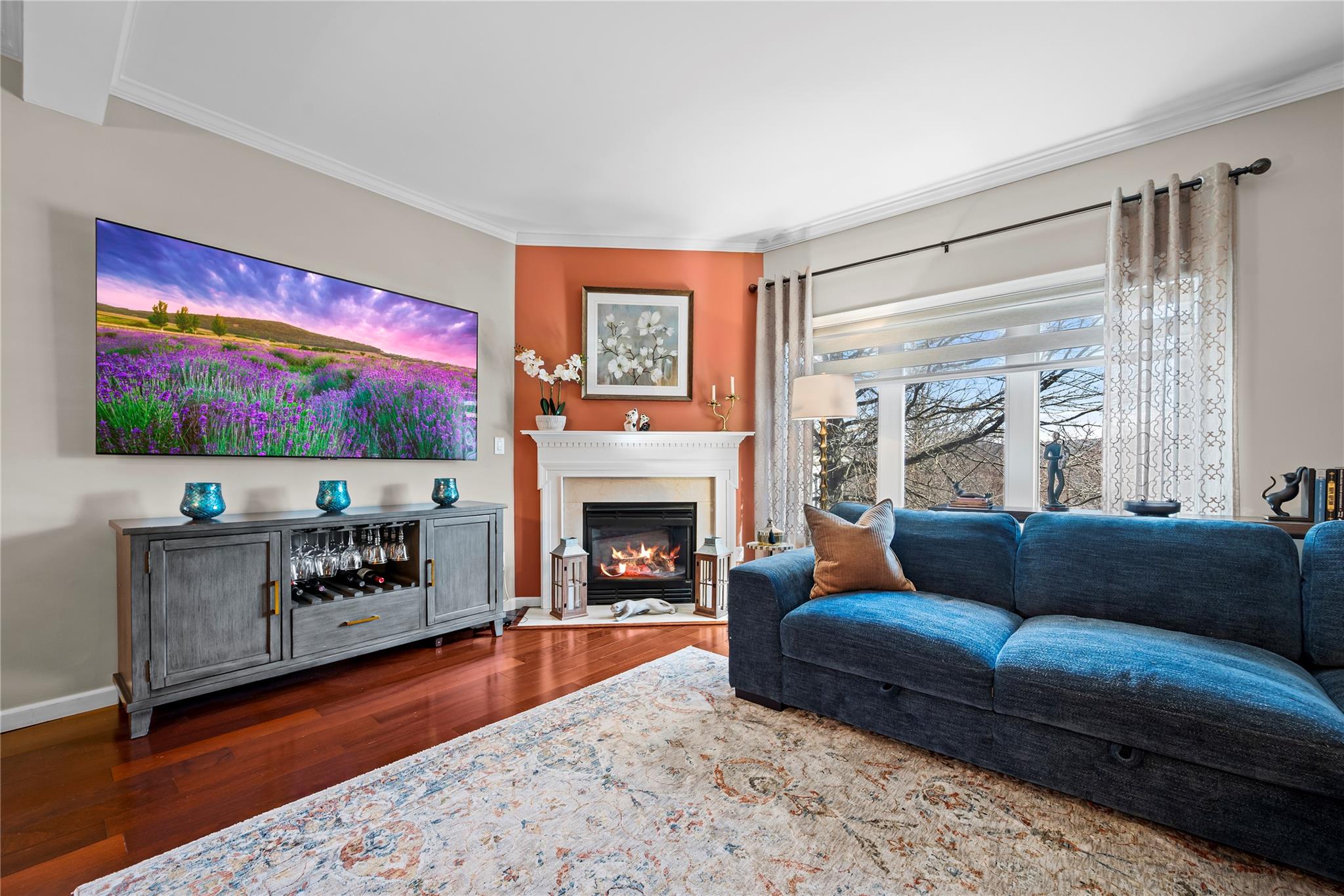 6 E Horizon Court, Woodbury, New York image 4