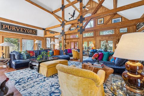 4 Marion Lane East Hampton NY 11937