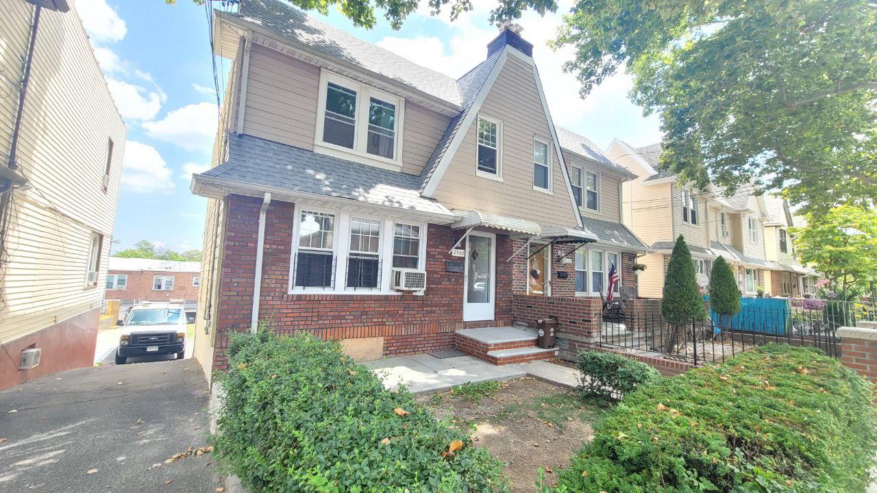 Rental Property at Woodhull Avenue, Bronx, New York - Bedrooms: 3 
Bathrooms: 2 
Rooms: 5  - $4,000 MO.