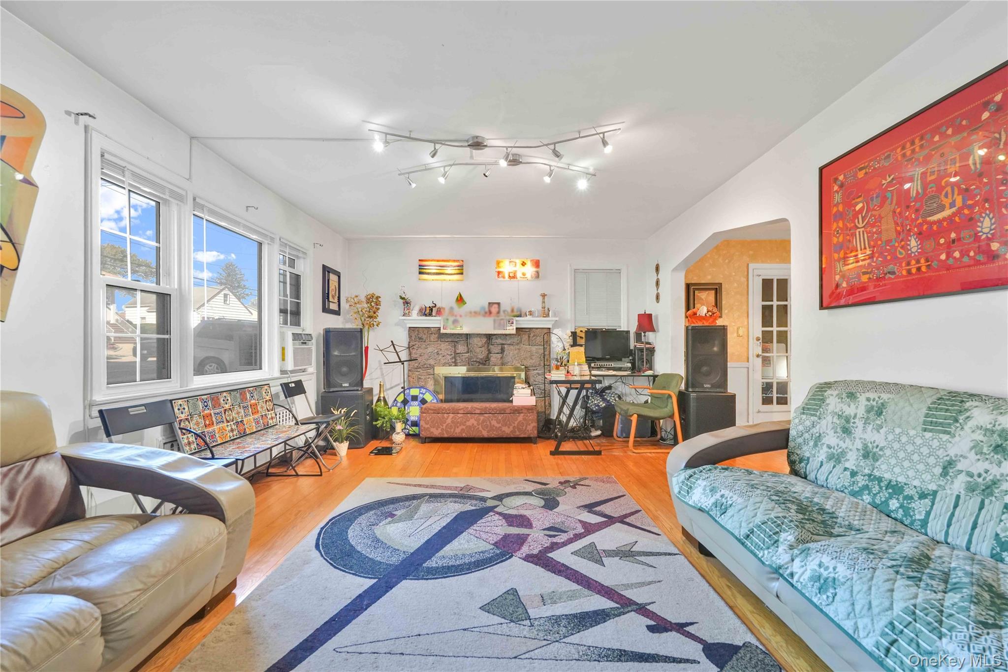 303 Nassau Boulevard