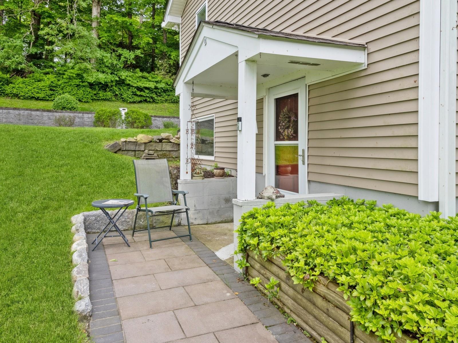 Carmel, New York 10512, United States, 3 Bedrooms Bedrooms, ,2 BathroomsBathrooms,Residential,Active,144162