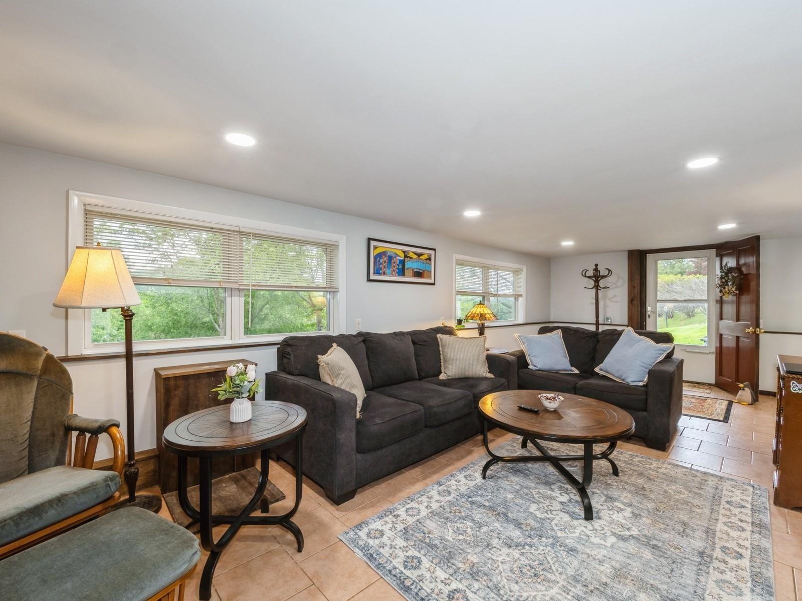 Carmel, New York 10512, United States, 3 Bedrooms Bedrooms, ,2 BathroomsBathrooms,Residential,Active,144162