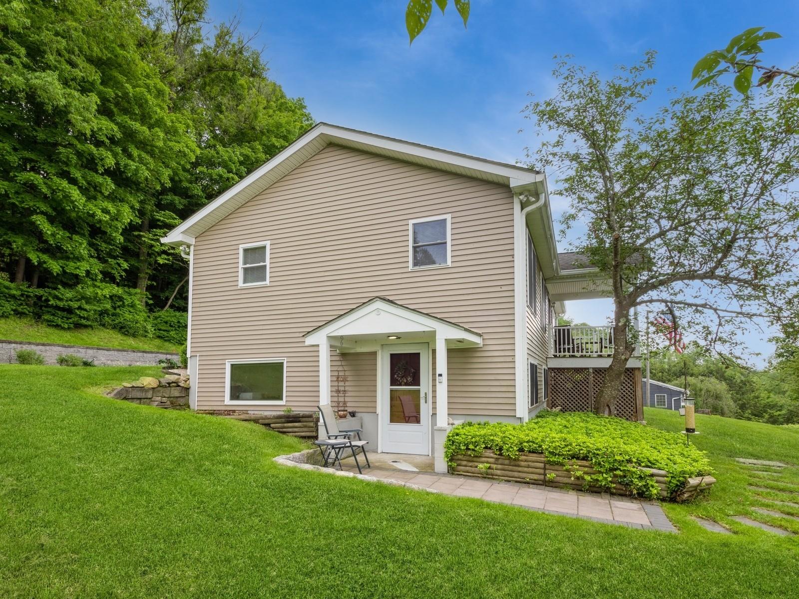 Carmel, New York 10512, United States, 3 Bedrooms Bedrooms, ,2 BathroomsBathrooms,Residential,Active,144162