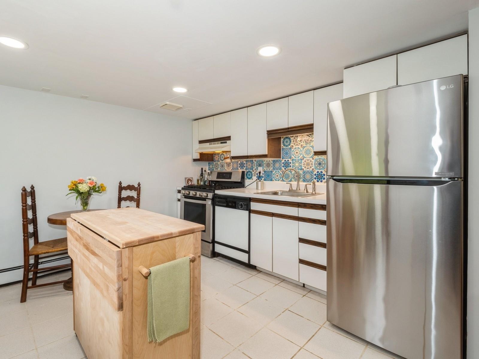 Carmel, New York 10512, United States, 3 Bedrooms Bedrooms, ,2 BathroomsBathrooms,Residential,Active,144162