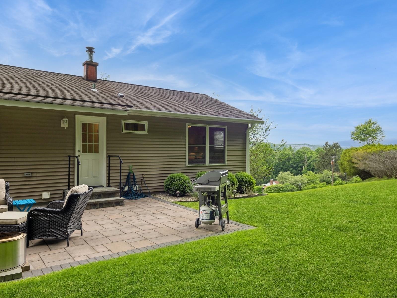 Carmel, New York 10512, United States, 3 Bedrooms Bedrooms, ,2 BathroomsBathrooms,Residential,Active,144162