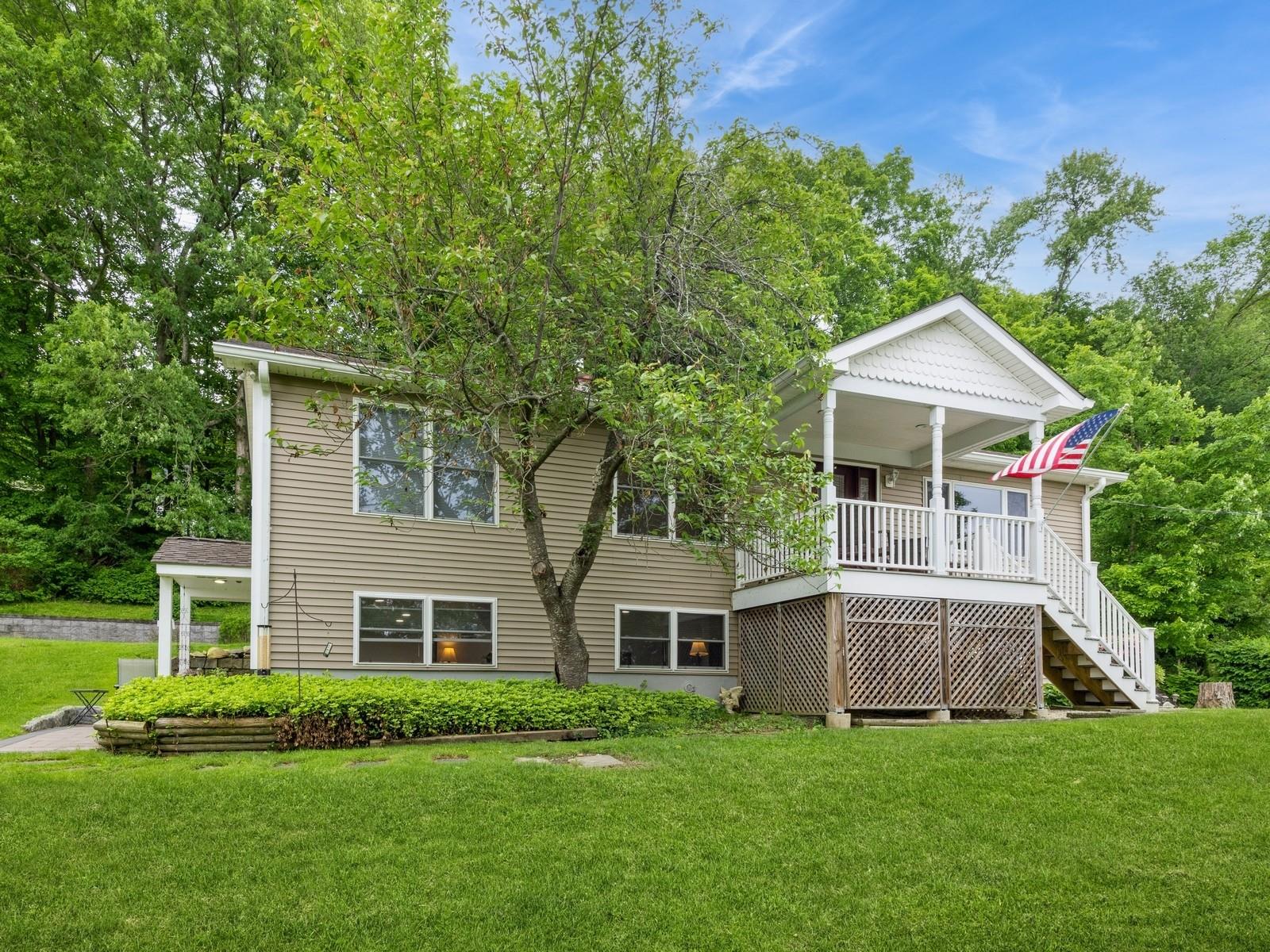 Carmel, New York 10512, United States, 3 Bedrooms Bedrooms, ,2 BathroomsBathrooms,Residential,Active,144162