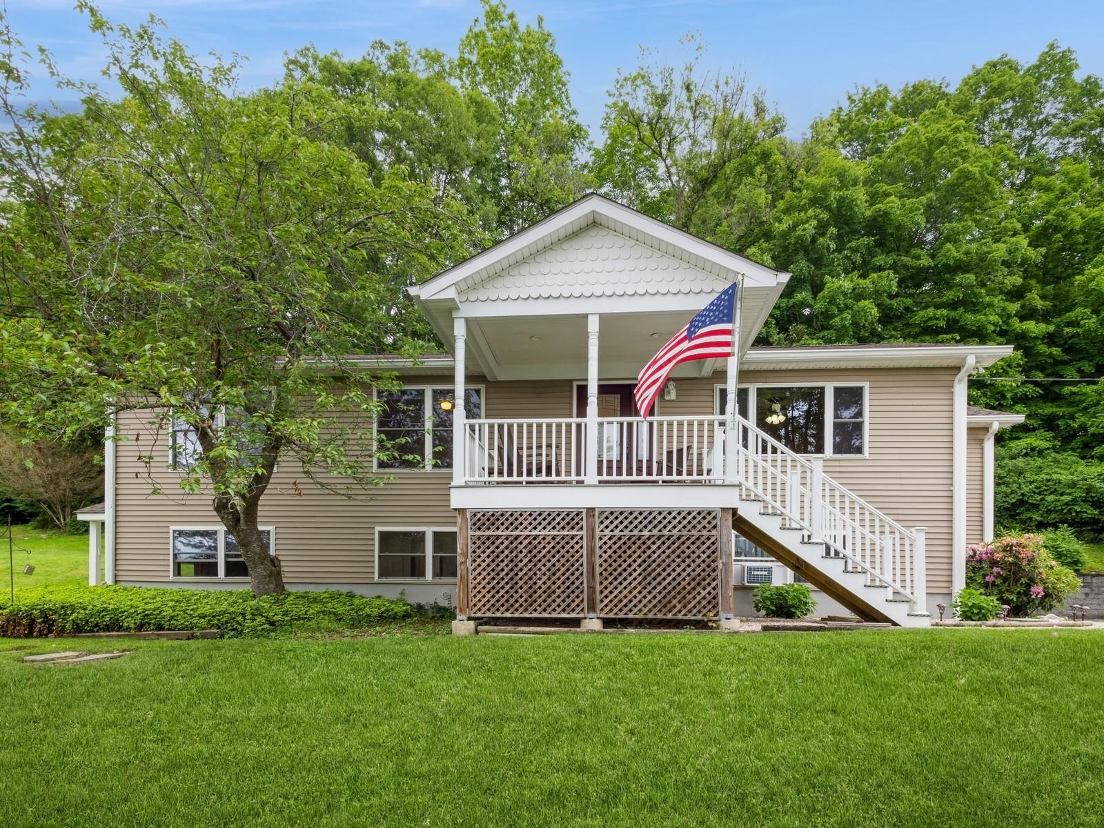 Carmel, New York 10512, United States, 3 Bedrooms Bedrooms, ,2 BathroomsBathrooms,Residential,Active,144162