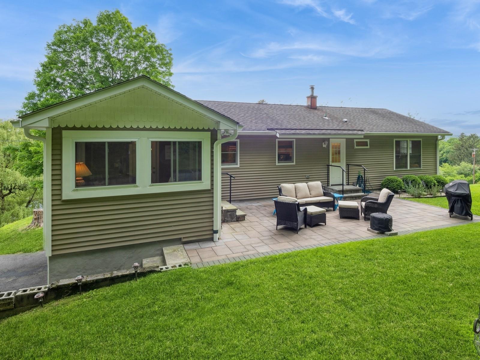 Carmel, New York 10512, United States, 3 Bedrooms Bedrooms, ,2 BathroomsBathrooms,Residential,Active,144162