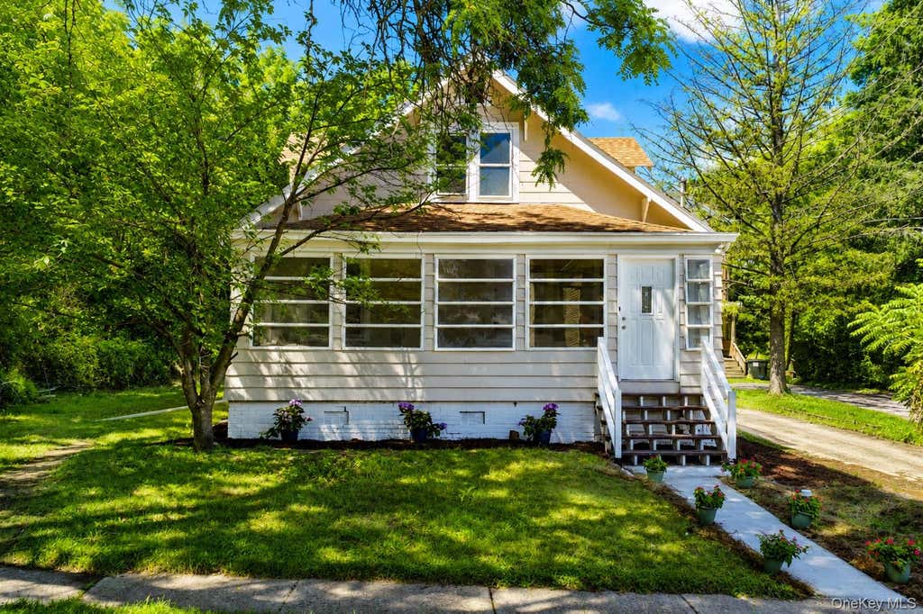 Photo of 156 W Bridge Street, Catskill, NY 12414 (MLS # 1037939)