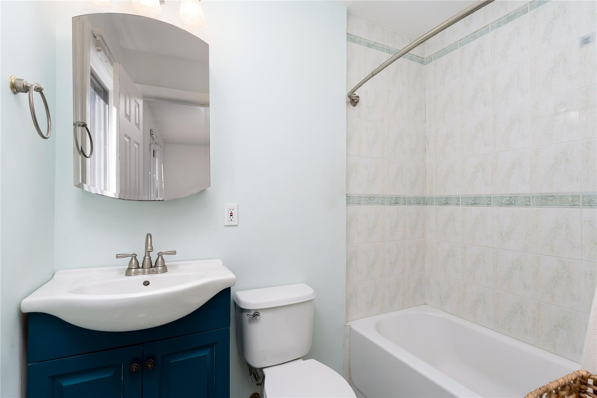 11 Pleasant Drive, East Setauket, New York image 14