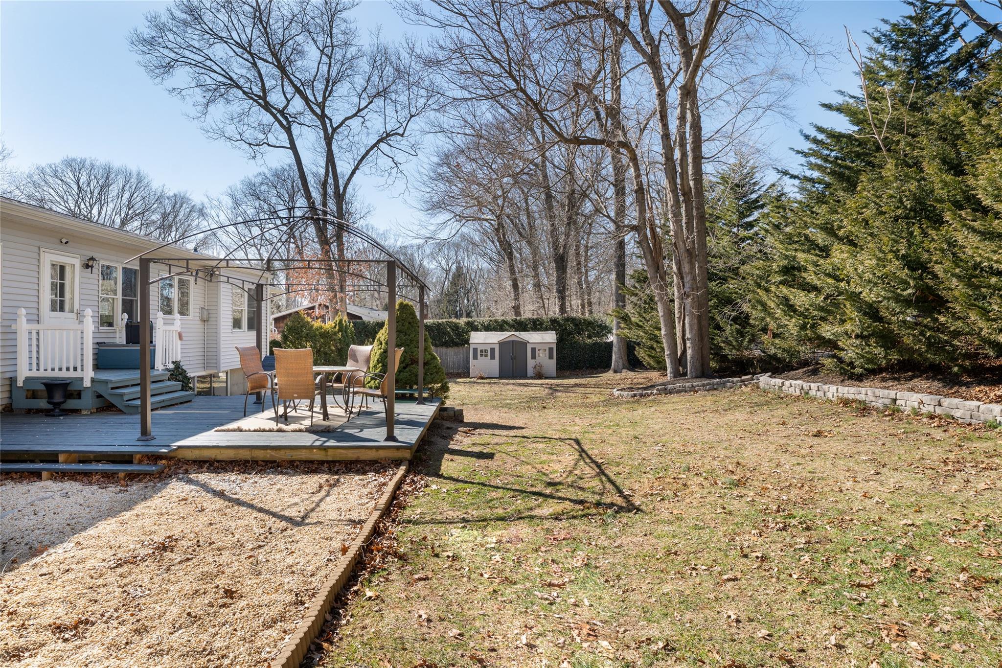 11 Pleasant Drive, East Setauket, New York image 24