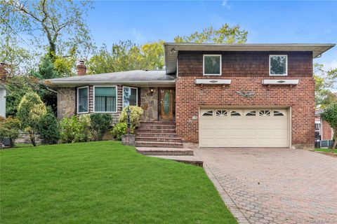 129 Gilmar Lane Roslyn Heights NY 11577