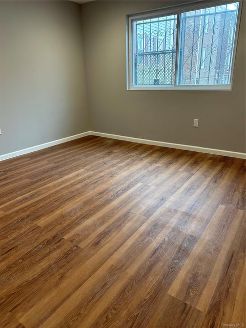 Apartment For Rent - 4057 Barnes Avenue<br/> Bronx, NY 10466