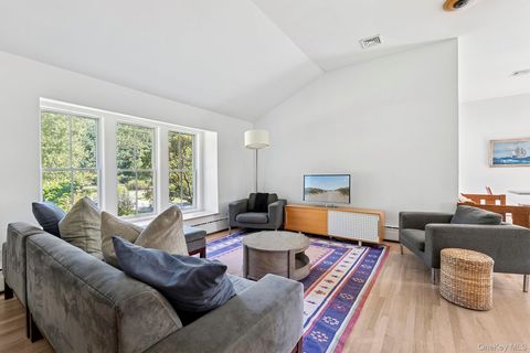 35 Bayberry Lane Sag Harbor NY 11963