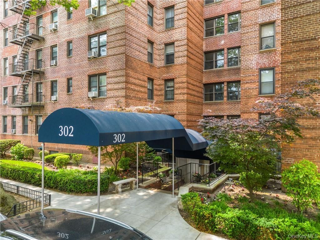 Photo of 302 96th Street #3W, Brooklyn, NY 11209 (MLS # 963873)