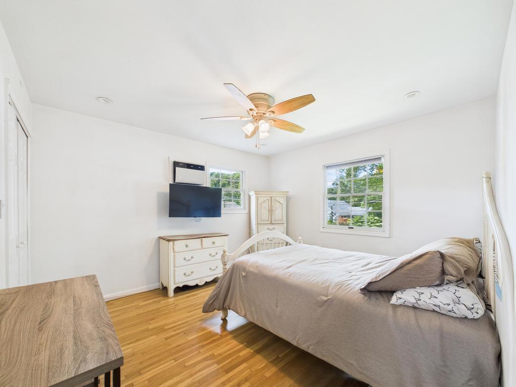 329 Ridgefield Road, Hauppauge, New York image 26