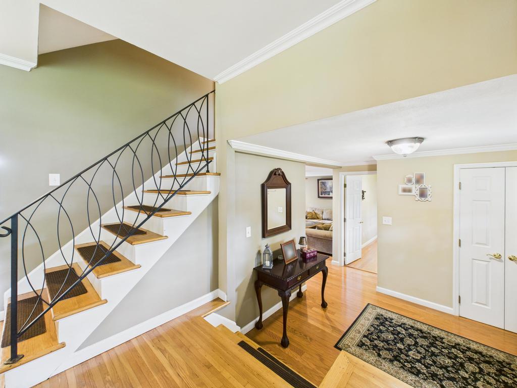 329 Ridgefield Road, Hauppauge, New York image 14