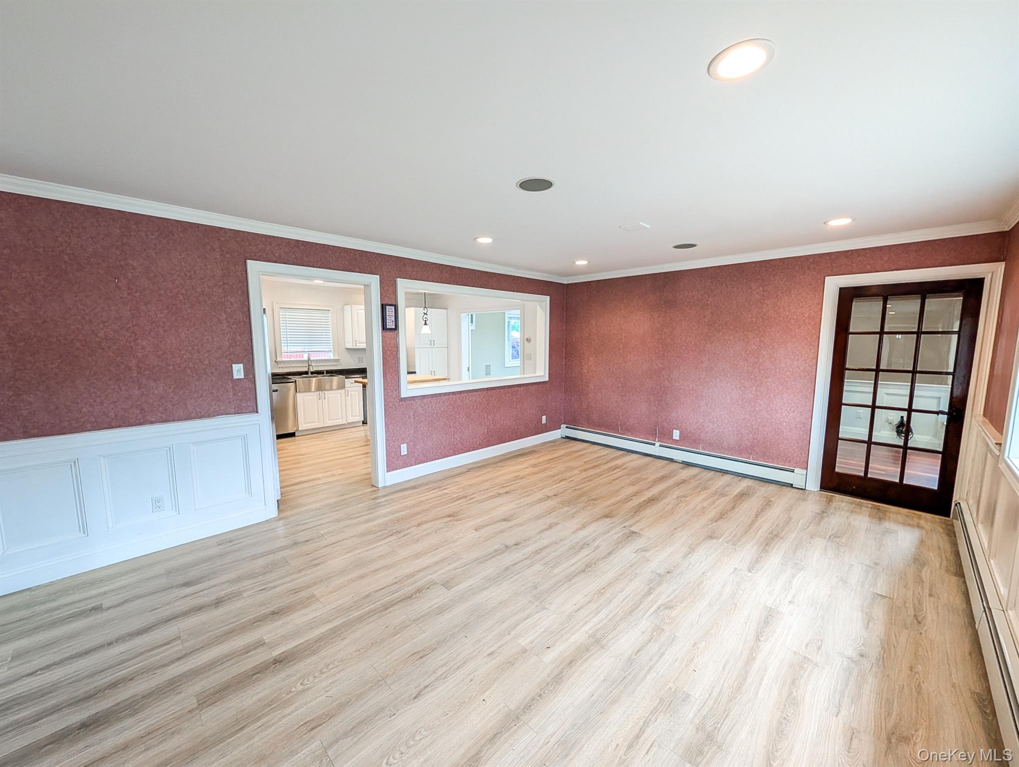 11 Curtis Avenue