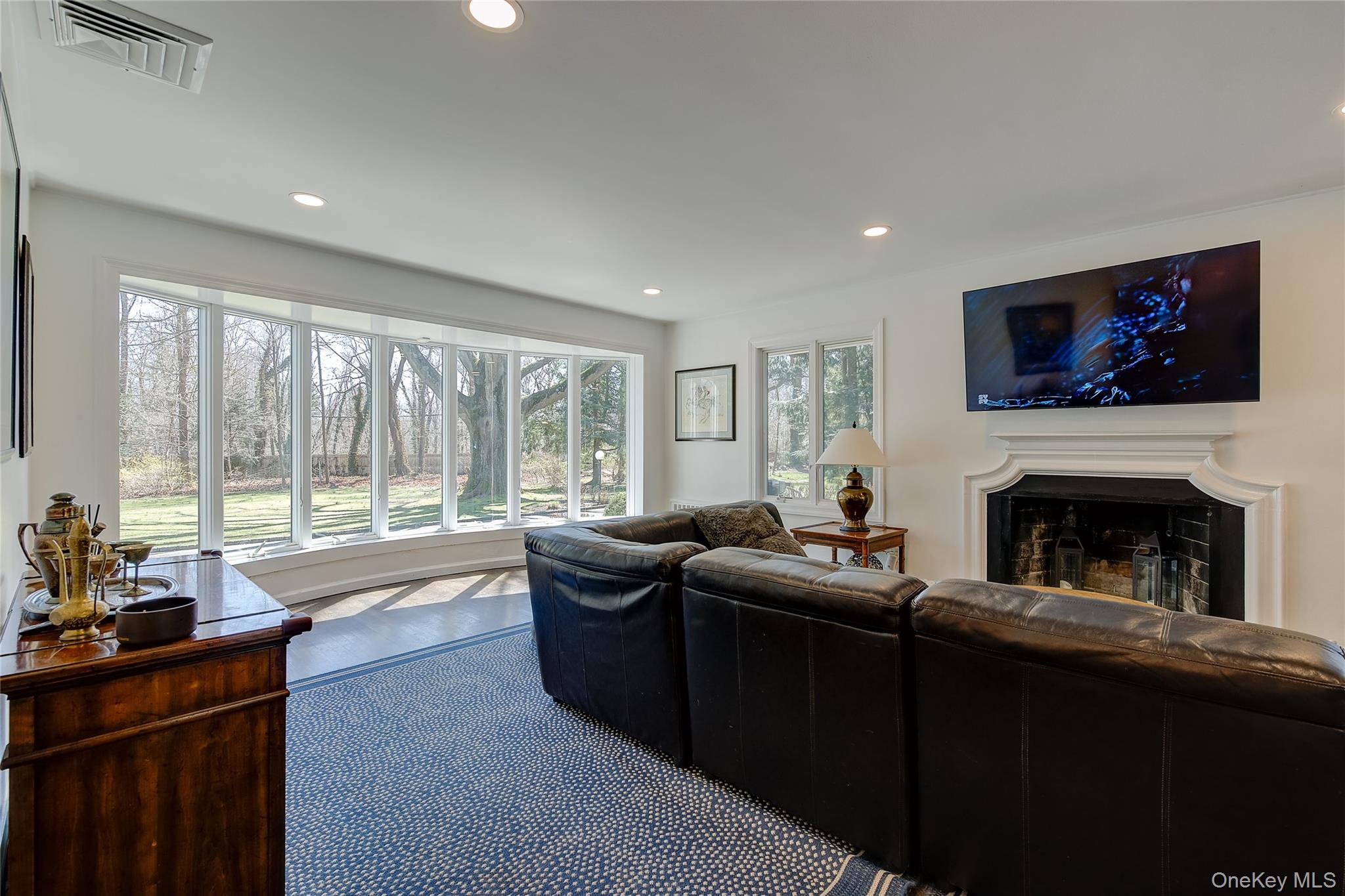 189 Old Westbury Road