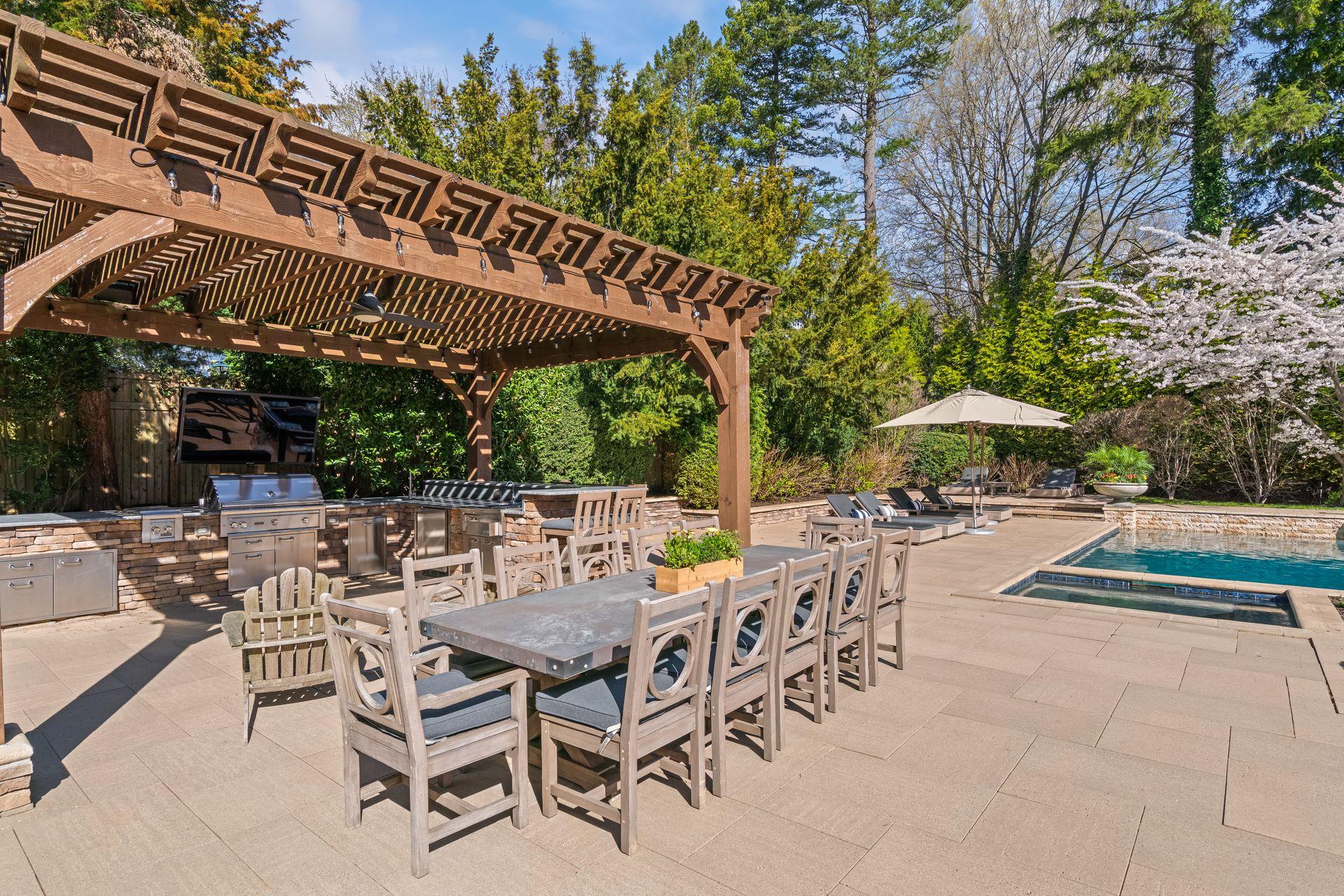 12 Saint Andrews Drive, Huntington, New York image 32