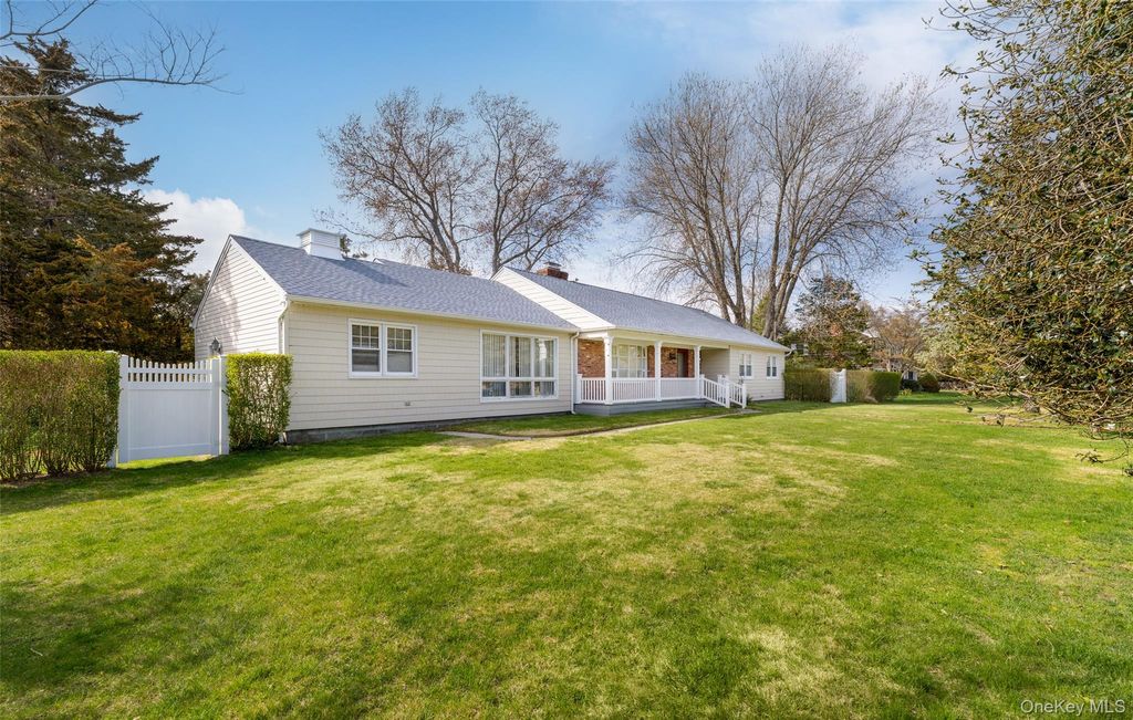 Photo of 4 Hampton Harbor Lane, Hampton Bays, NY 11946 (MLS # 990556)