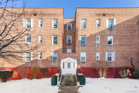 Condo For Sale - 154 Ravine Avenue #1D<br/> Yonkers, NY 10701