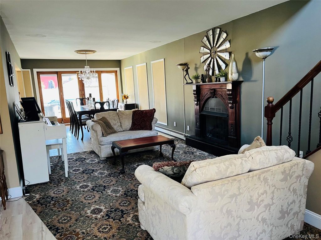 Photo of 17 Sterling Drive, Lake Grove, NY 11755 (MLS # 942895)