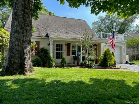 Homes For Rent - 6 Beechwood Place<br/> Nassau County, Massapequa, NY 11758