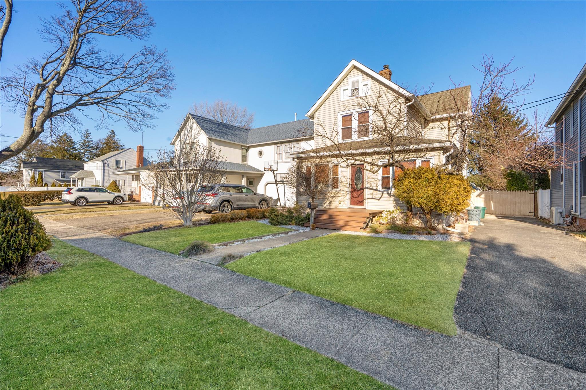 95 Rose Street, Oyster Bay, New York image 4