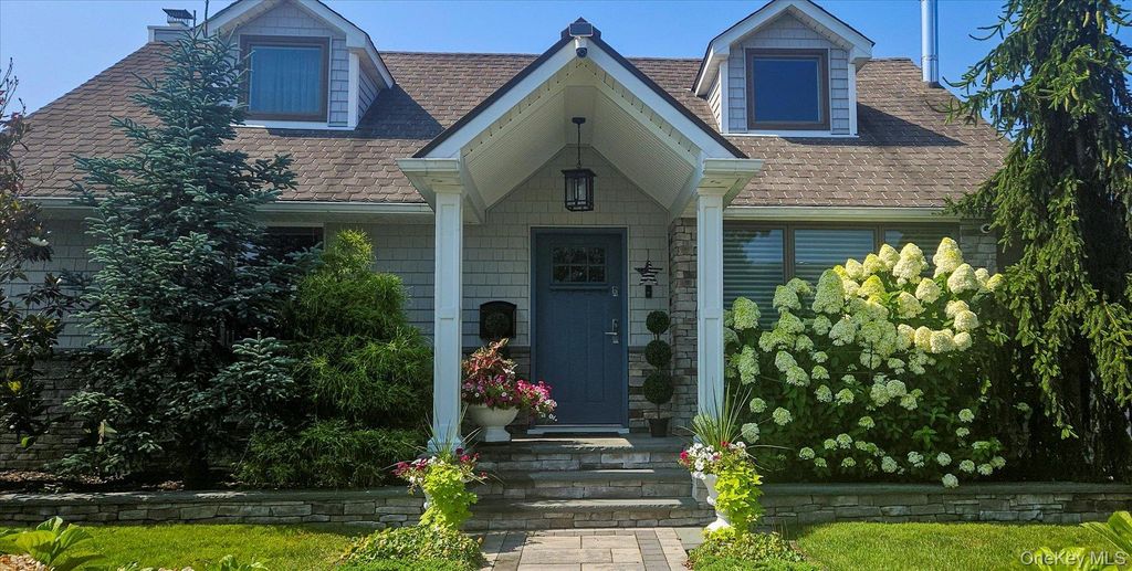 Photo of 1053 Lydia Drive, Franklin Square, NY 11010 (MLS # 978671)