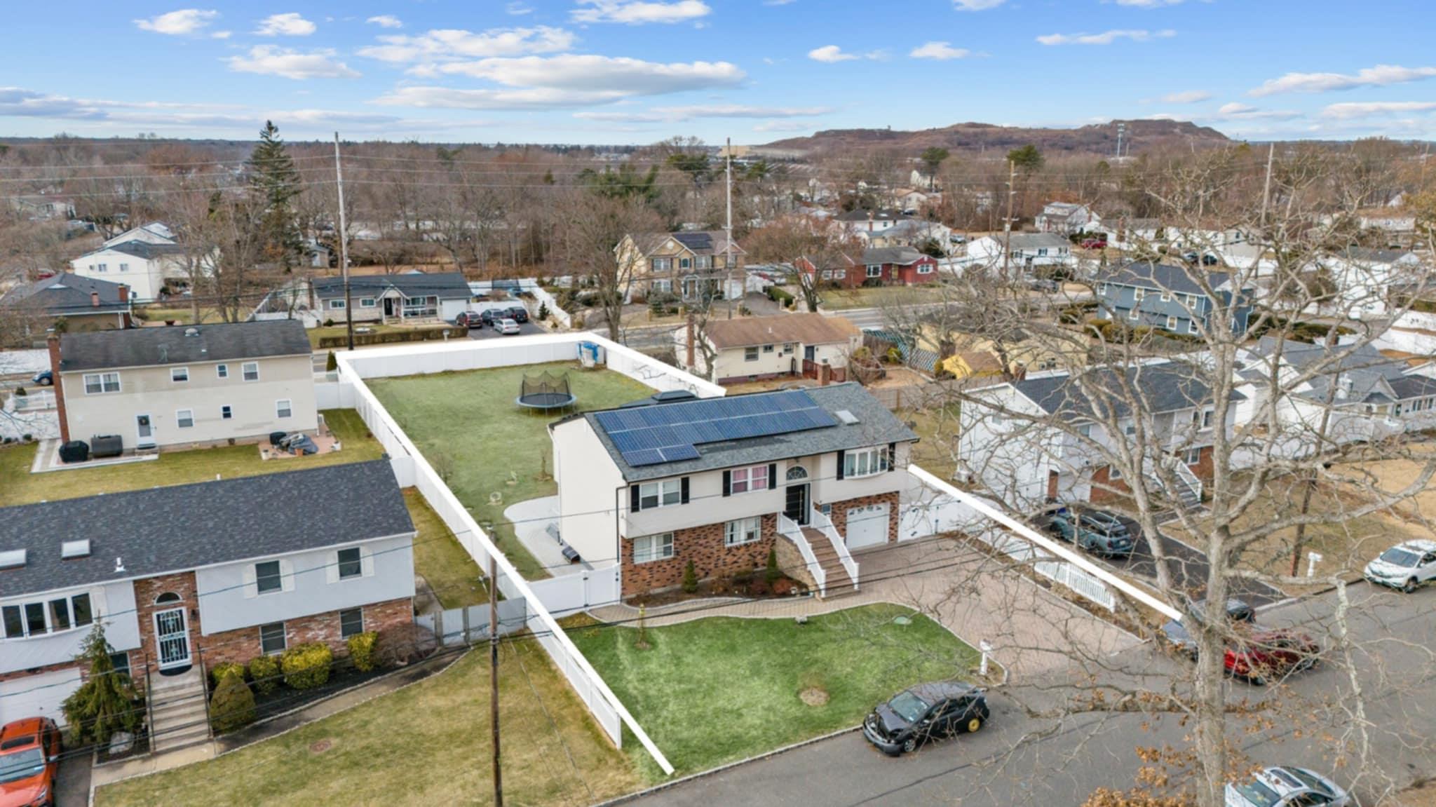 153 N Arizona Road, West Babylon, New York image 4