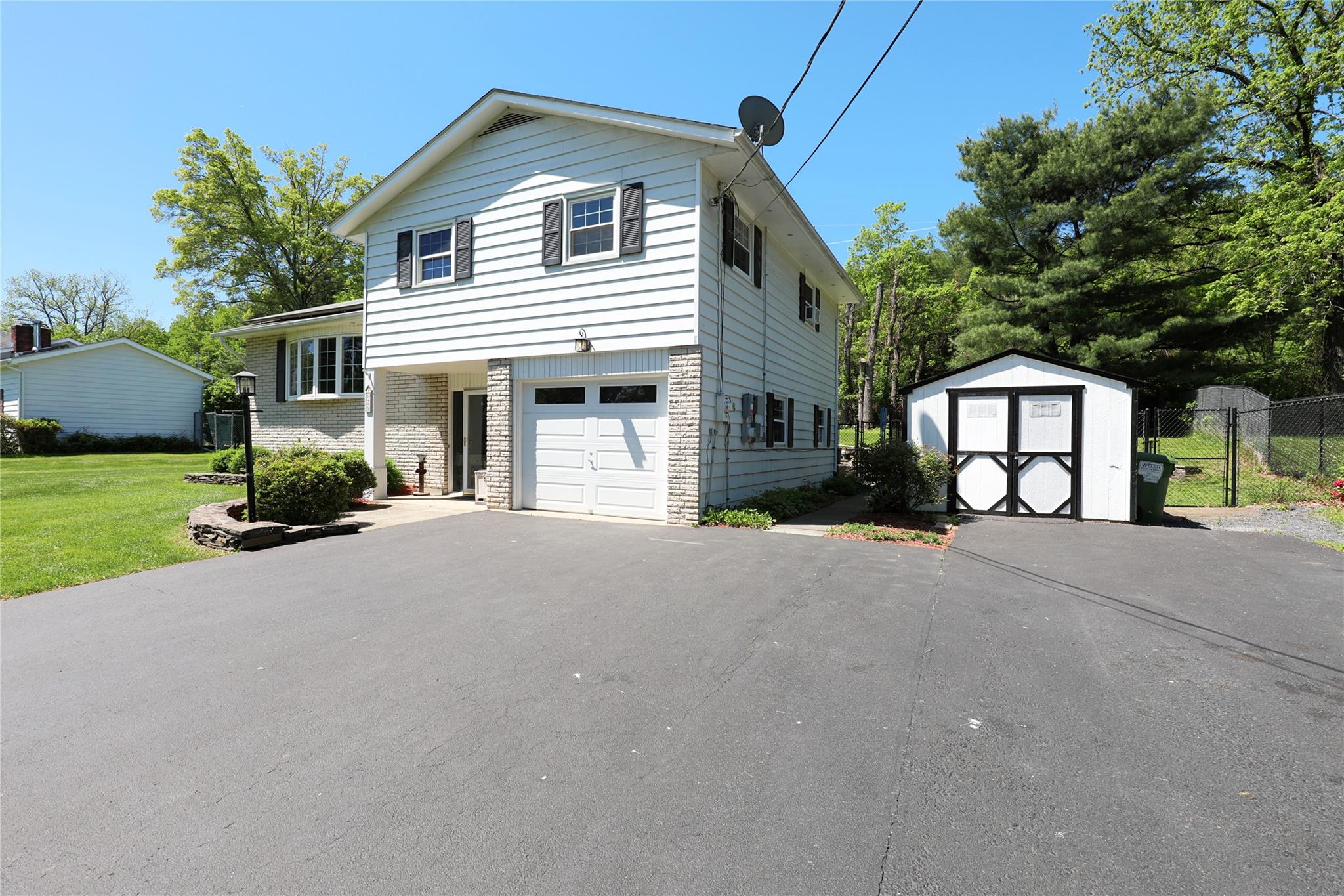 26 Frederick Drive, Lake Katrine, New York image 20