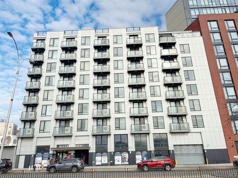 Photo of 70-65 Queens Boulevard #9I, Woodside, NY 11377 (MLS # 949779)