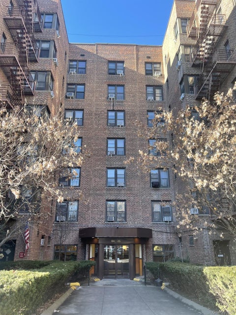 Condo For Sale - 8425 Elmhurst Avenue #2S<br/> Elmhurst, NY 11373