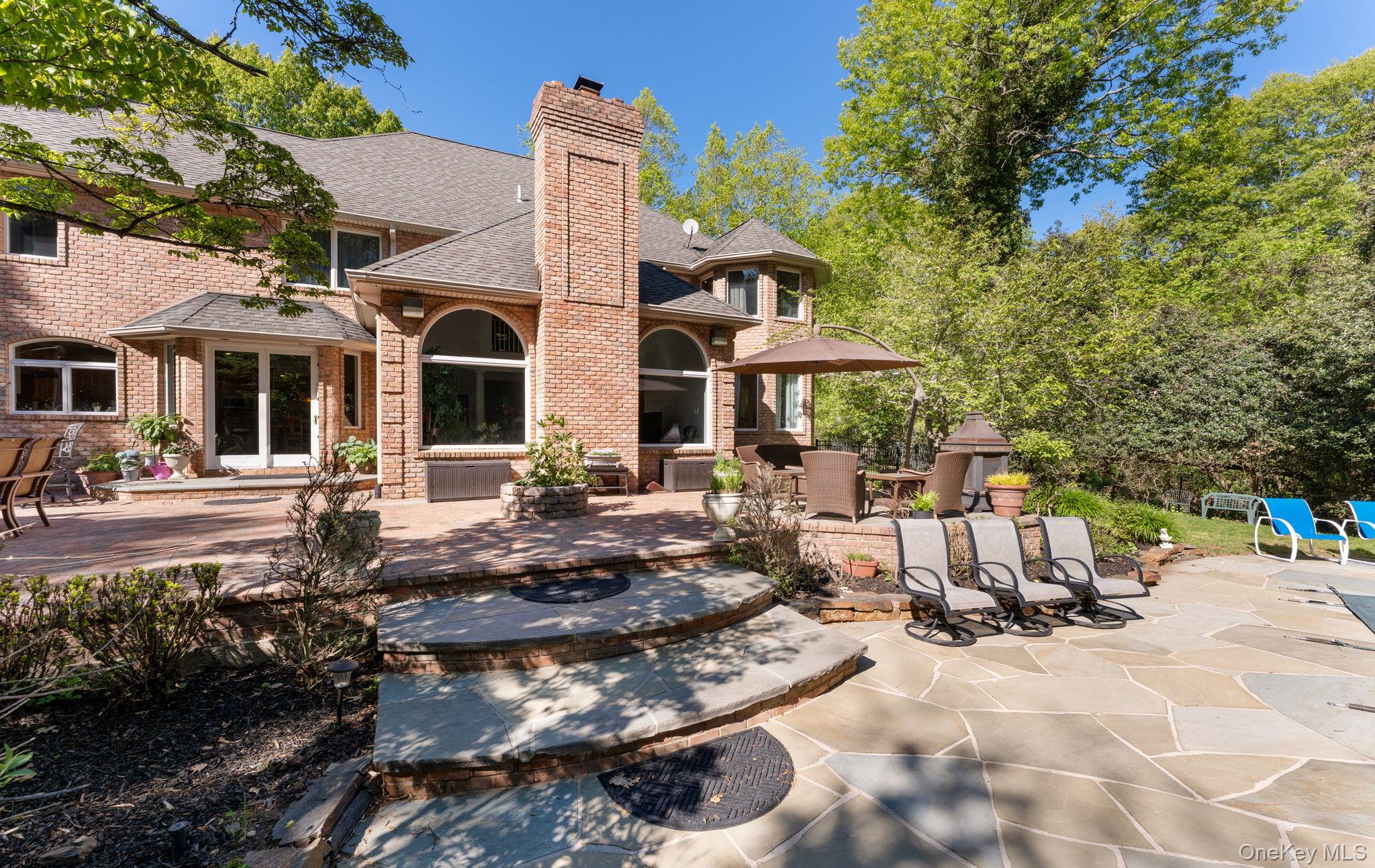 2 Spring Hill Road