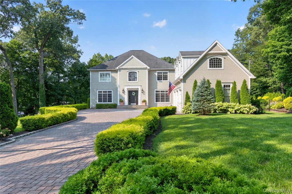 Photo of 15 Thorman Lane, Huntington, NY 11743 (MLS # 1037648)