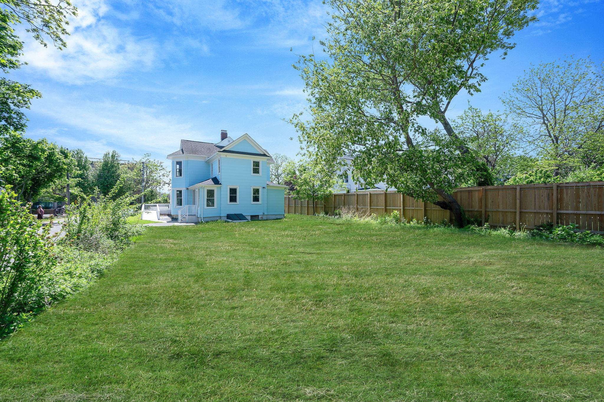 434 Griffing Avenue, Riverhead, New York image 11