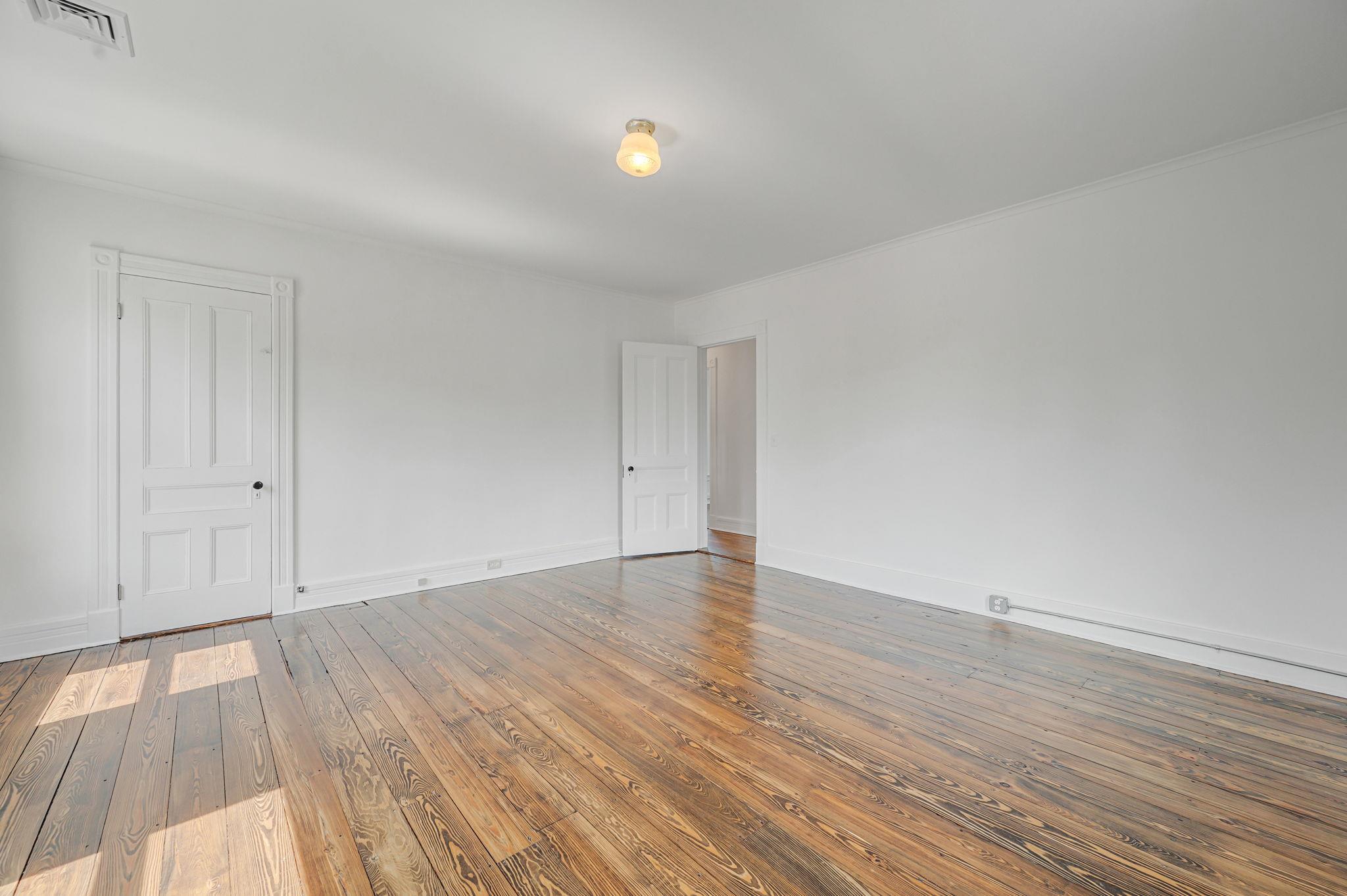 434 Griffing Avenue, Riverhead, New York image 14