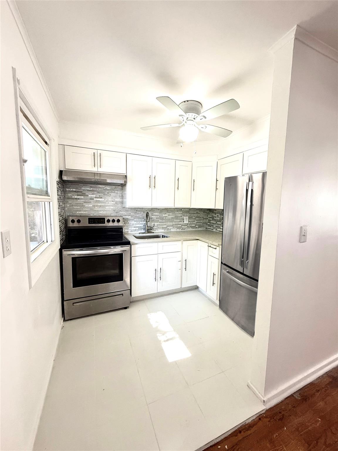 11 Myrtle Avenue