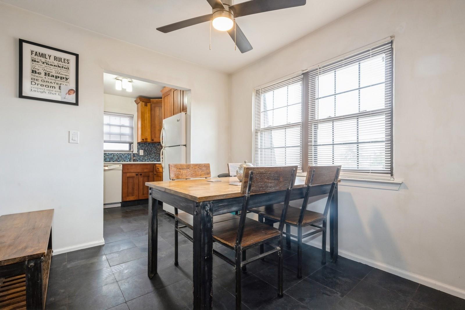 240 Mariners Way, Copiague, New York image 3