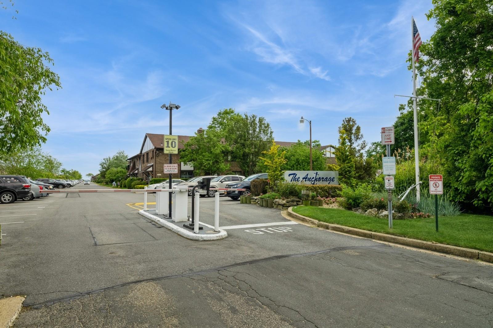 240 Mariners Way, Copiague, New York image 25