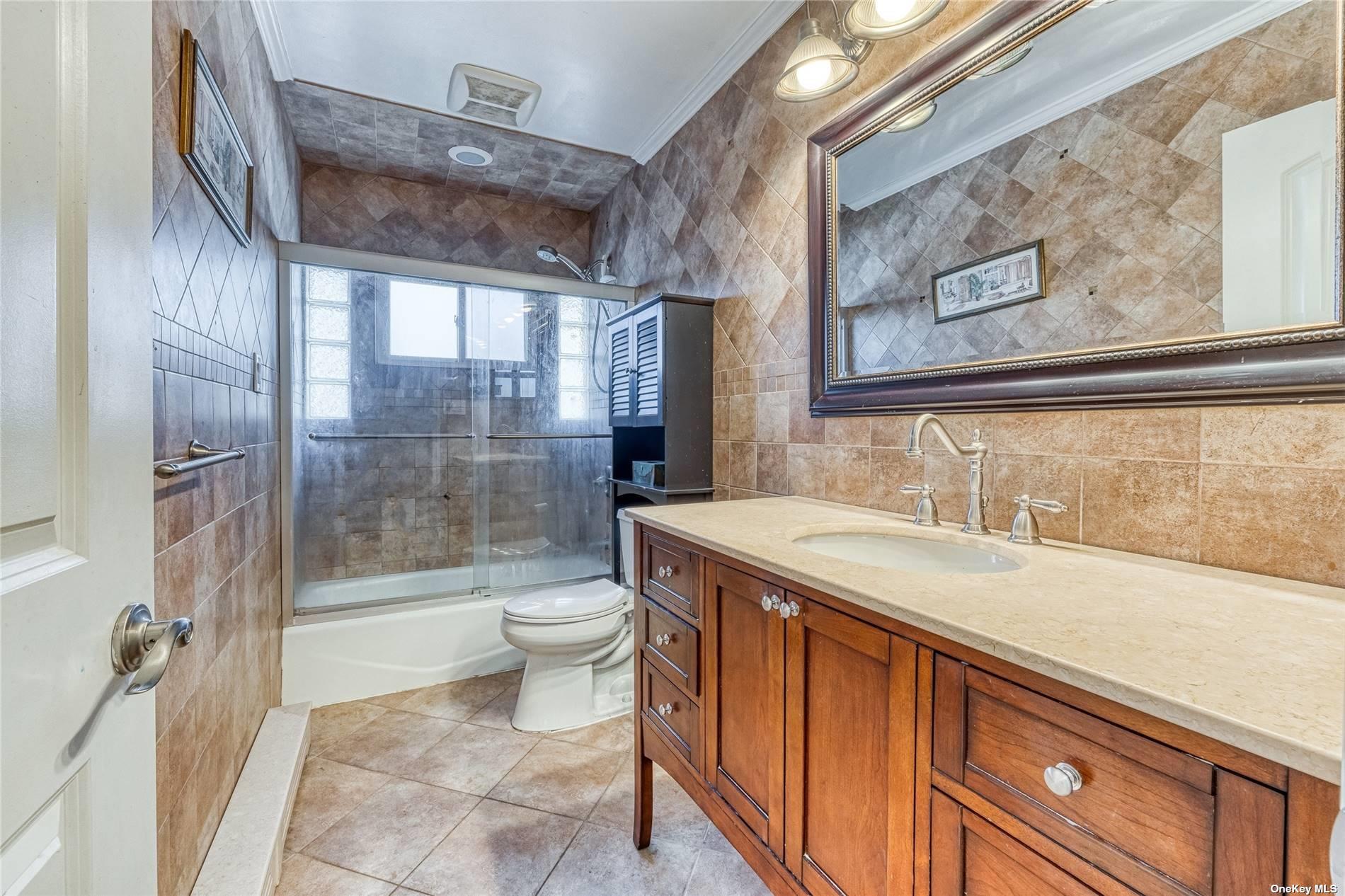 4 Kent Place, Plainview, New York image 15