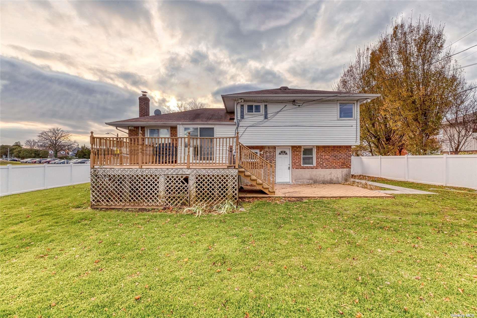 4 Kent Place, Plainview, New York image 33