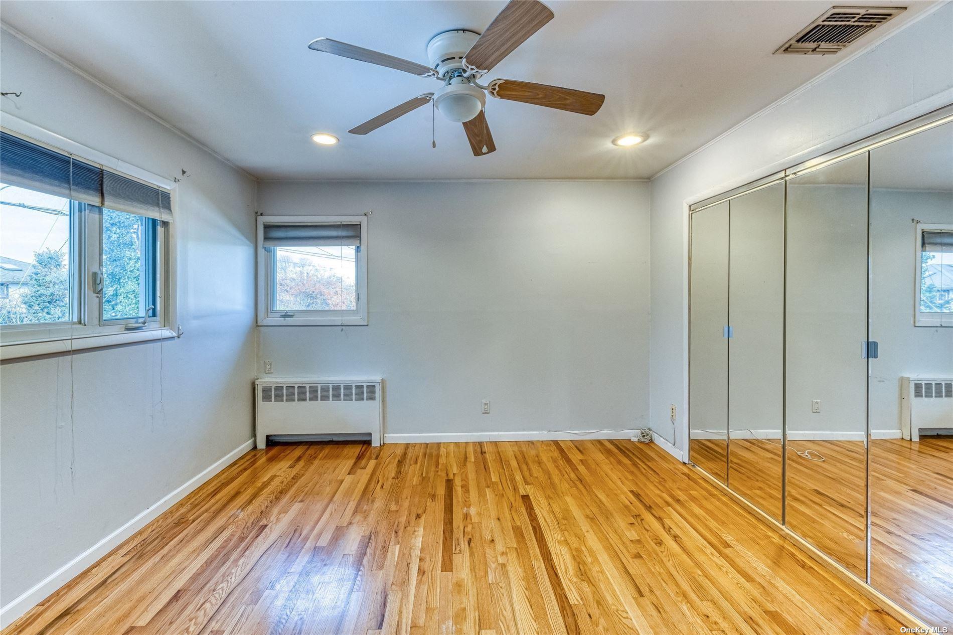 4 Kent Place, Plainview, New York image 13