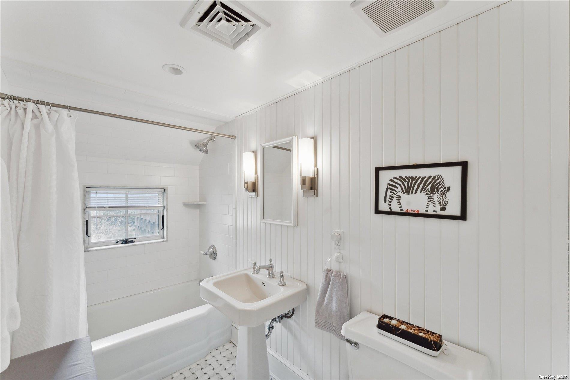 17 Woodbridge Lane, Westhampton Beach, New York image 20