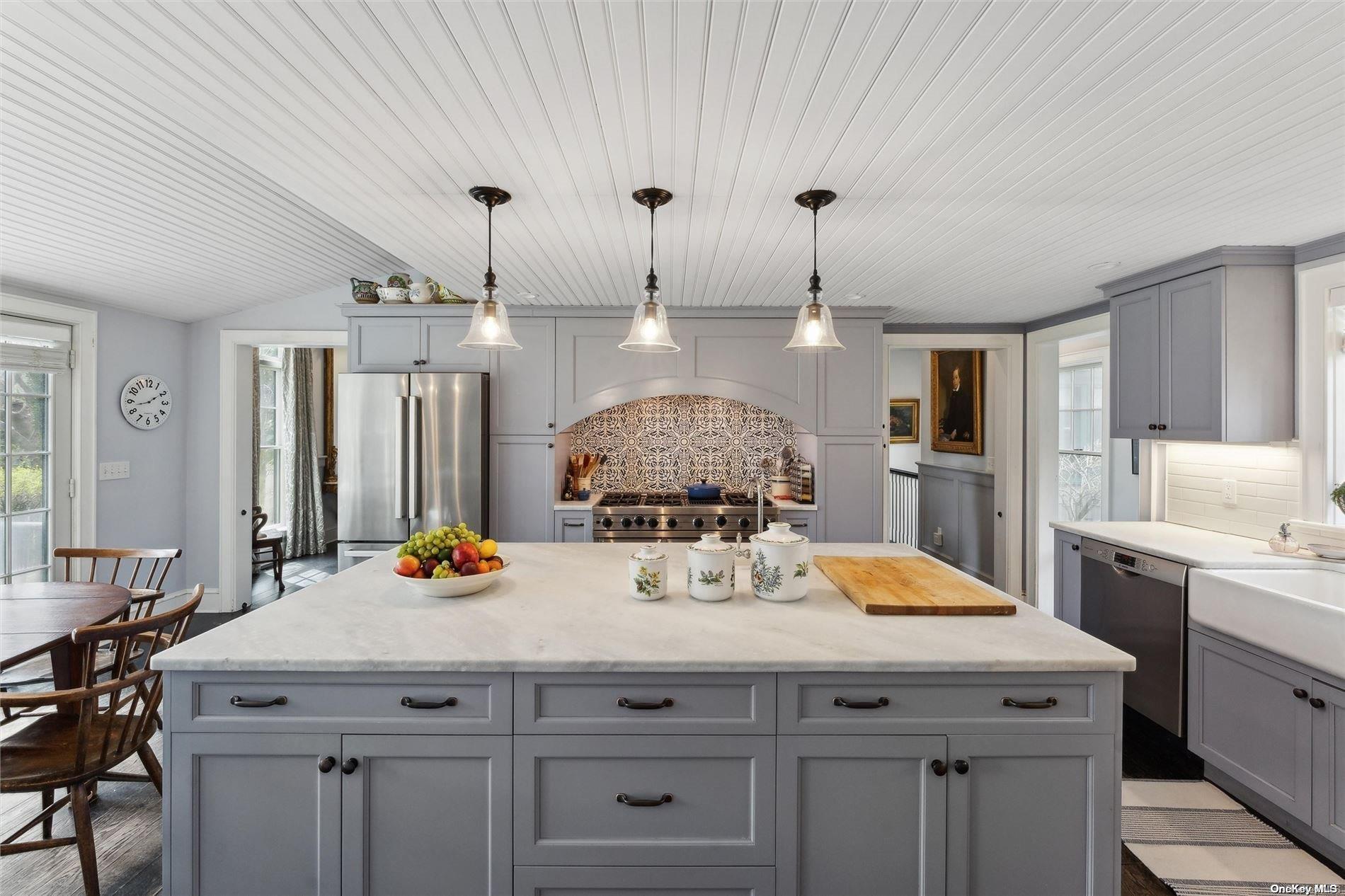 17 Woodbridge Lane, Westhampton Beach, New York image 8