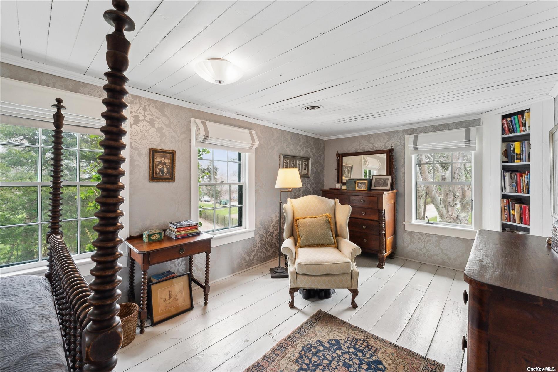 17 Woodbridge Lane, Westhampton Beach, New York image 26