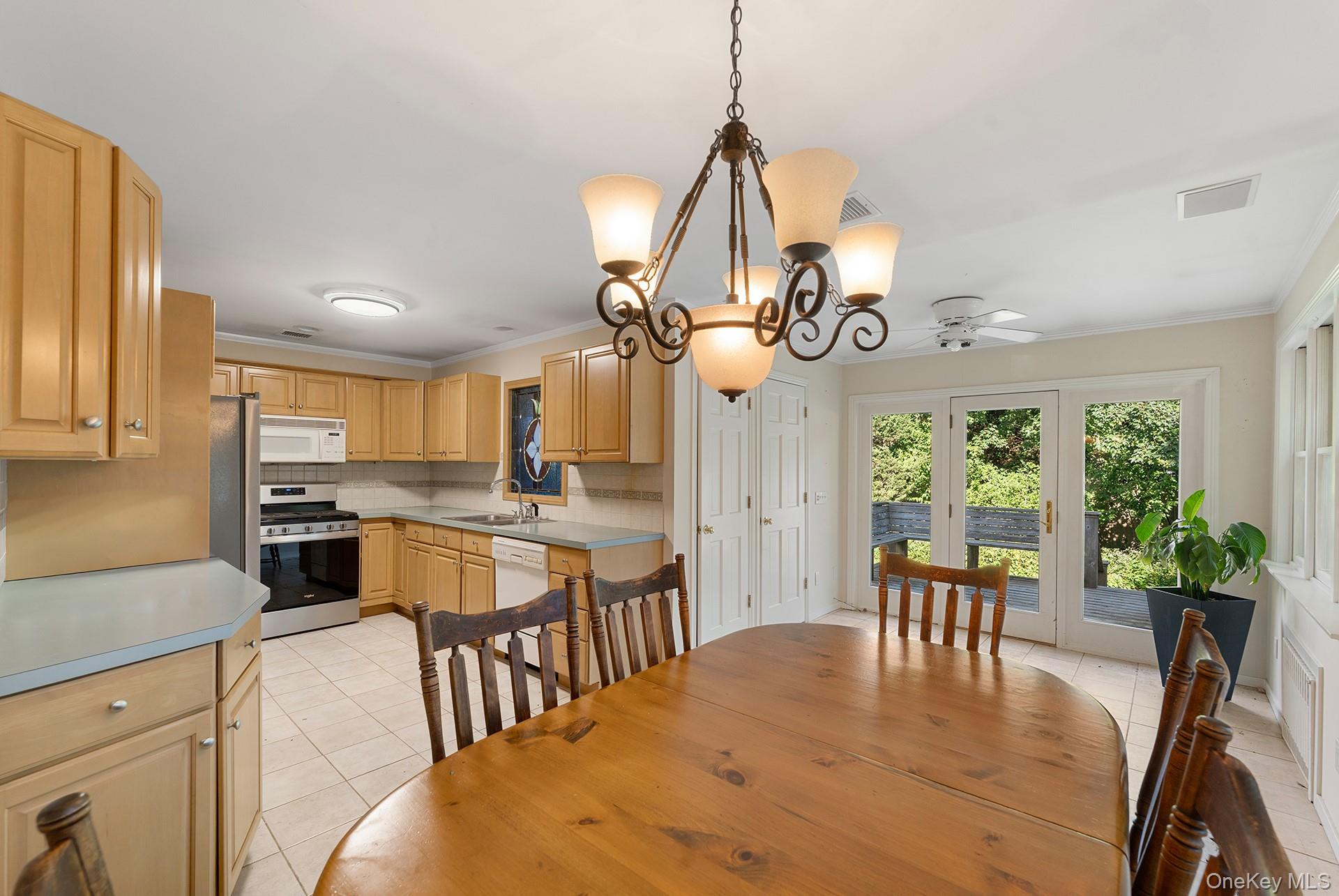 35 Meadowlark Lane