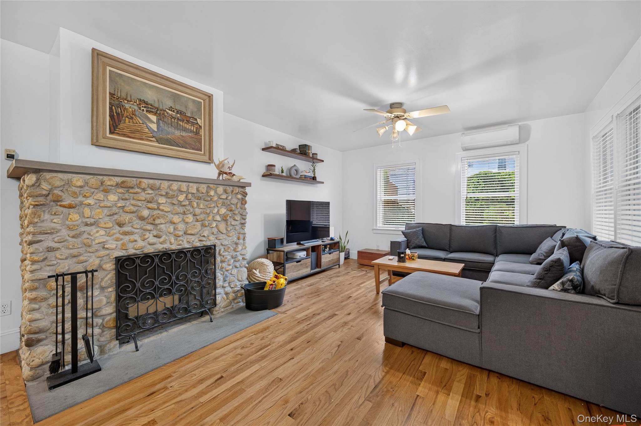 432 W Main Street