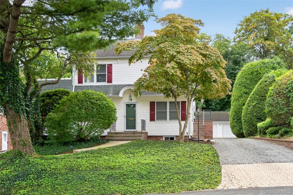 432 W MAIN ST, HUNTINGTON, NY 11743 - Image aa1f2b854cf5ca111a57a722459cfbae/518095964
